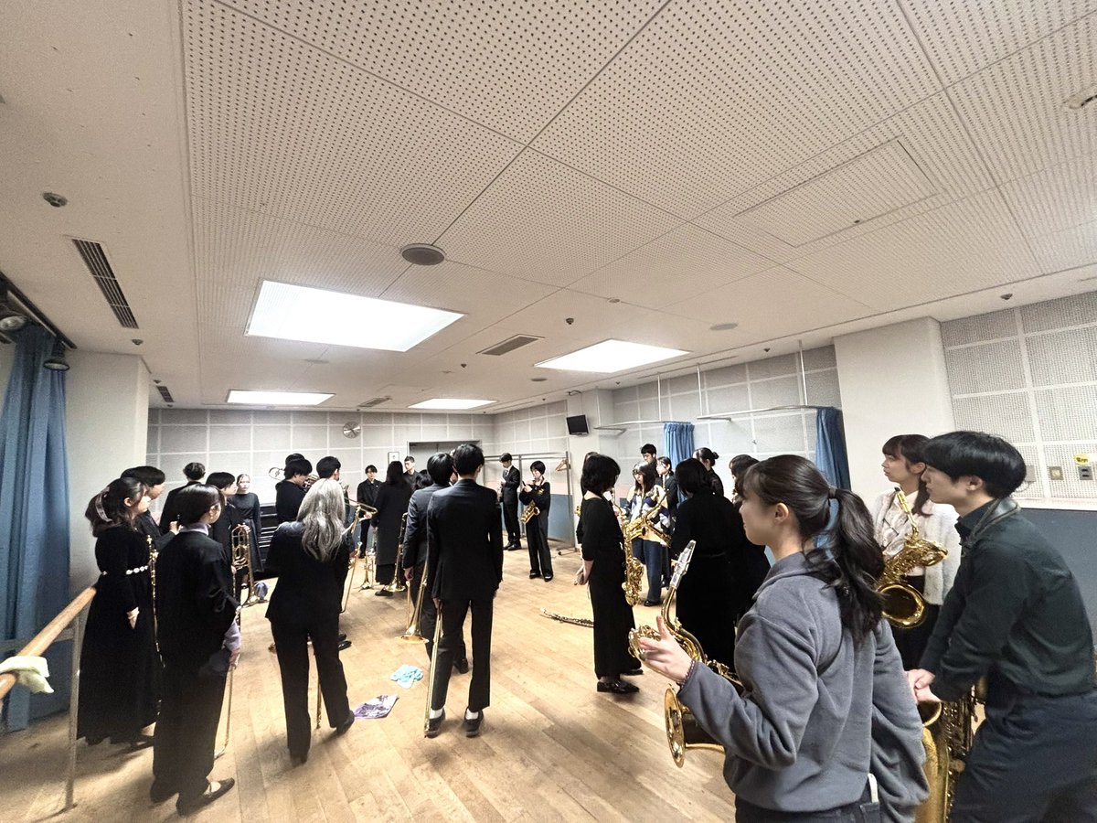 NeopolisBIGBAND's tweet photo. 【リサイタル当日！！！】

とうとうリサイタル当日となりました！😆
この1年のNeopolis BIGBANDの集大成を存分にお楽しみいただけるよう、団員一同フルパワーで頑張ります！！❤️‍🔥❤️‍🔥
ご予約されてない方でも入場可能ですのでお気軽にご来場ください！🎶🌟
それでは、14:00に。
ノバホールにて。 https://t.co/qvuibpzqwn
