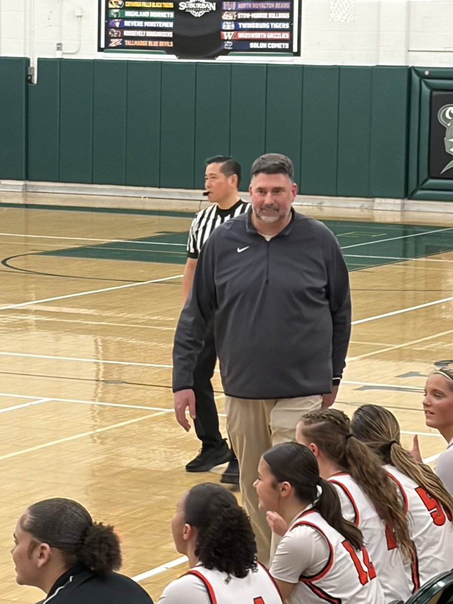 AthleticsBMHS's tweet photo. Congratulations Coach Braaten!
300 career victories!  
@BMHSTitanGHoops https://t.co/aGnz3MeIjb