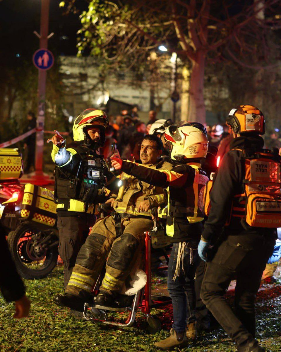 اسرائیلی دارالحکومت تل ابیب پر ایرانی حملے کے بعد کے مناظر