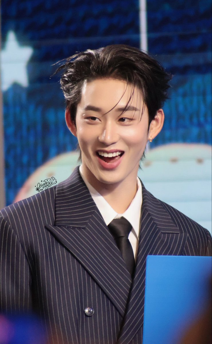 มอนิ่งเดือนใหม่ ขอให้เป็นเดือนที่ดี ถูกค้นพบเยอะๆได้ทำงานที่อยากทำได้ งานปังๆ สิ่งที่หวังก็ขอให้สมหวัง ถูกโอบกอดด้วยความรักนะคะ  

𝘌𝘚𝘛 𝘔𝘖𝘙𝘕𝘐𝘕𝘎
#est_rvp
#กุ้ดมอนิ่งครับพี่ฉลามเอส