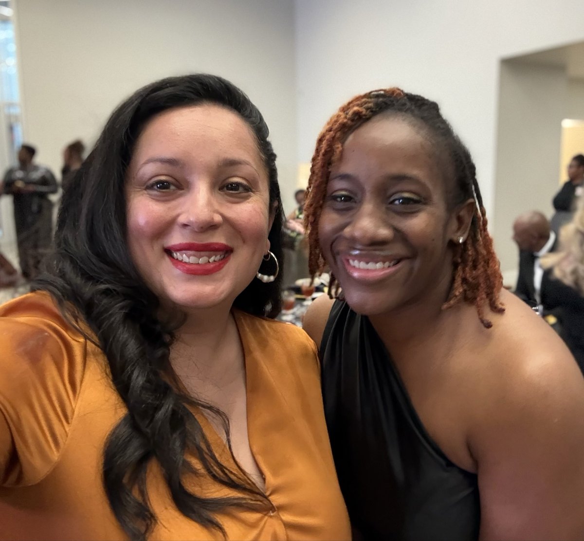 DrFavyCantu tweet media