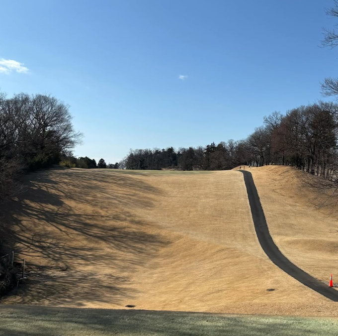 IJ_BF5's tweet photo. 青空の下でゴルフ日和⛳️☀️
影まで思い出になる一日でした😊✨
自然の中でリフレッシュ🌿💚

#ゴルフ
#ゴルフ日和
#青空
#休日の過ごし方
#リフレッシュ https://t.co/B37nyTkh1r