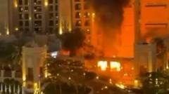 vxrv7x's tweet photo. Iran launches retaliatory strikes across the region, hitting a luxury hotel in Dubai and targeting US bases in Bahrain and Qatar. Regional nations report injuries and condemn the violation of national sovereignty. ⚠️ #MiddleEast #Dubai

🔗 https://t.co/XKBDJPyf21 https://t.co/D60clNQ0o4