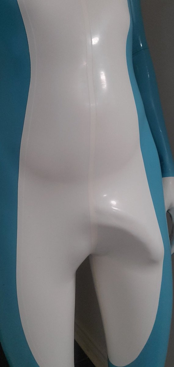 🎶DJ Mood-E🎶 🔜 @ Muzzled ;3 tweet media