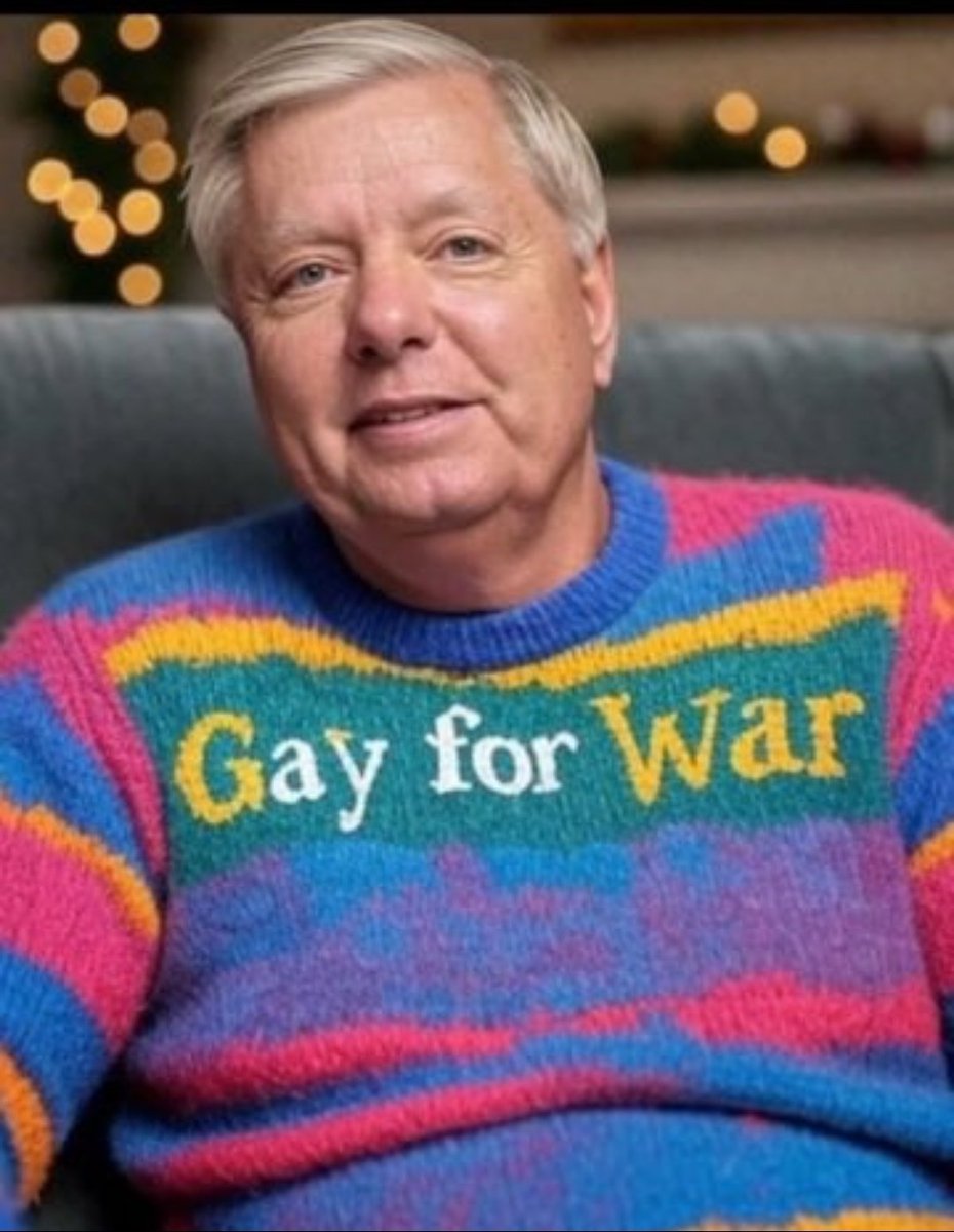 CuttermanSteve's tweet photo. @Amer1can_Barbie "Hey there, fella."

-Lindsey Graham, probably https://t.co/USSInbxevP