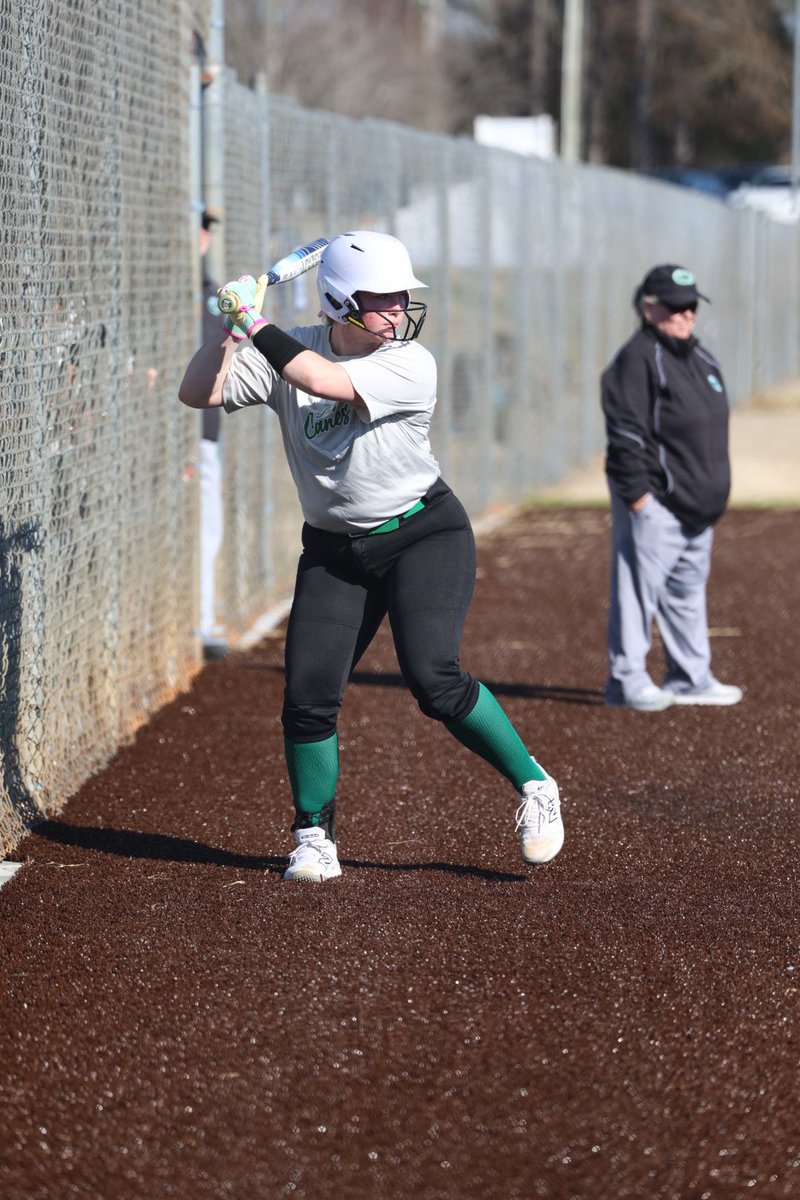 Sarah Farris tweet media