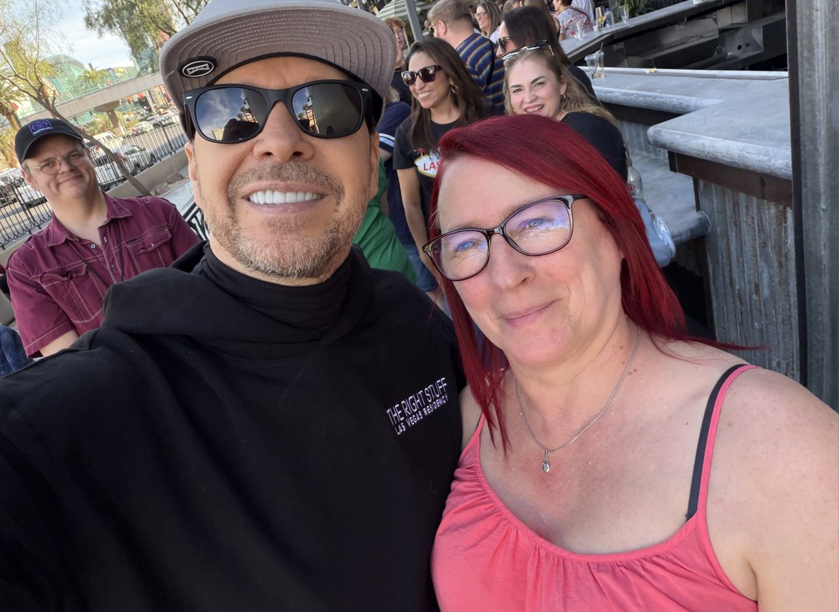 Tracy 🌻 tweet media