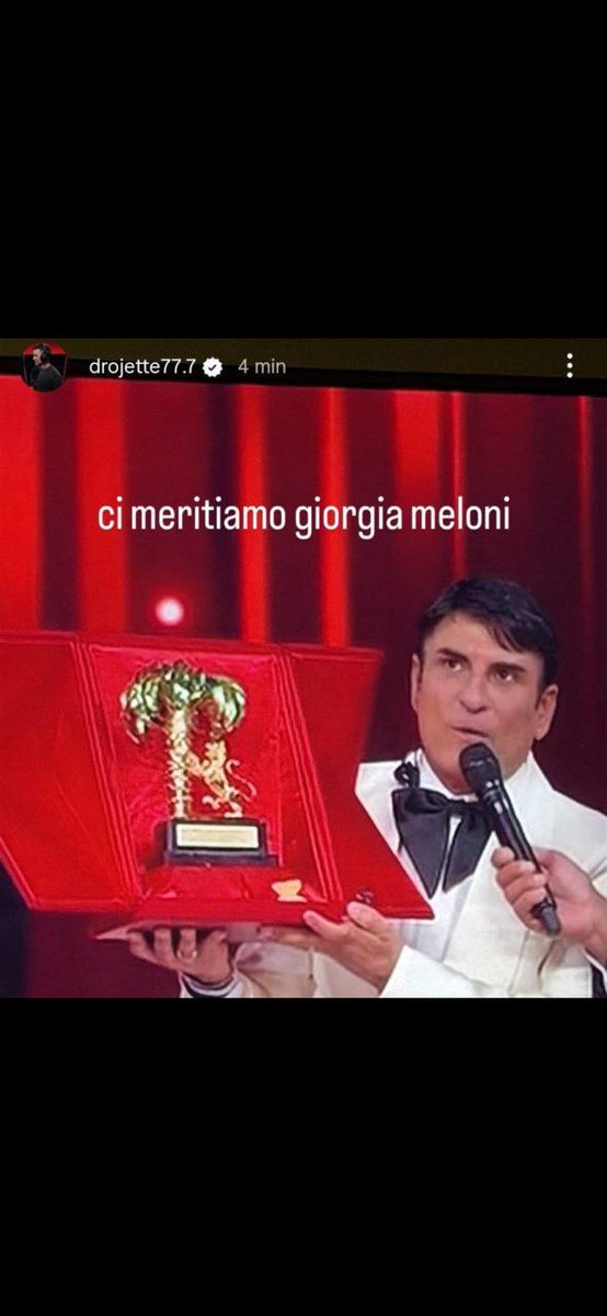 ma questo ancora parla? ma poi che cazzo c' entra? ma torna nelle fogne