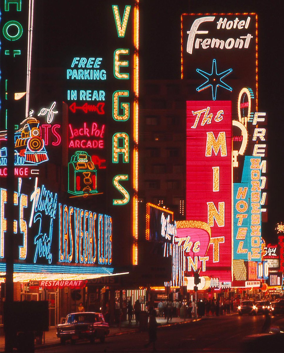 Fremont Street Exp tweet media