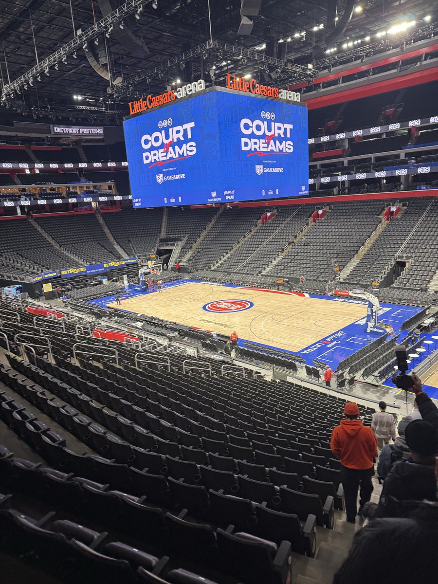 Center Line Girls Basketball tweet media