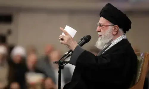 dawn_com's tweet photo. BREAKING: Iran’s Supreme Leader Ayatollah Ali Khamenei killed in US-Israeli strikes: state media

Follow our live coverage of the Iran-Israel war: 

https://t.co/2pAsT9wxeu https://t.co/XQLqFS80NK