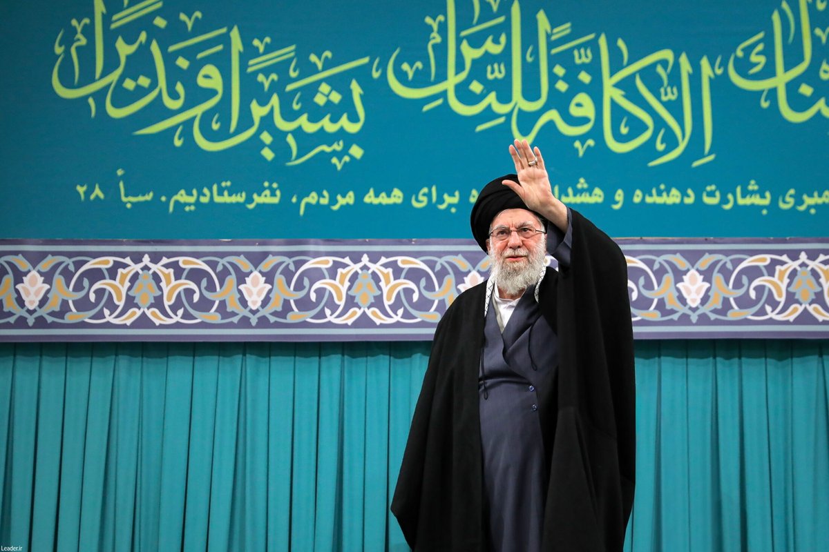 BuzosNoticias's tweet photo. 🔴#ÚltimaHora | El líder supremo de Irán, el ayatolá Alí Jameneí, murió por los ataques de EE.UU. e Israel contra el Palacio Presidencial en la ciudad de Teherán, confirman medios estales de la República Islámica. https://t.co/sO7VqfSWGV
