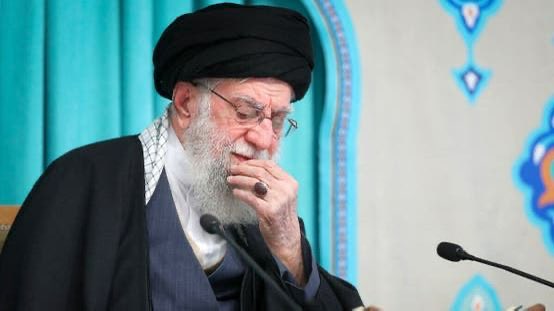 jeke199's tweet photo. بسم الله الرحمٰن الرحيم

(ولا تحسبنّ الذين قُتلوا في سبيل الله أمواتاً بل أحياءٌ عند ربهم يُرزقون) ..

هنيئاً هنيئاً. https://t.co/1D0RQXlgxu