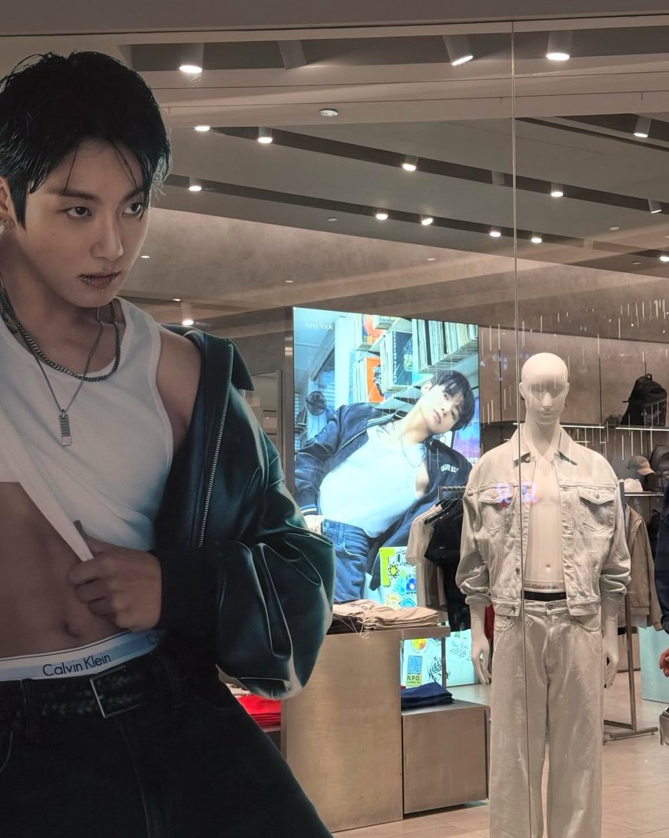 DEFINITIVAMENTE A CALVIN KLEIN QUEBROU TUDO AQUI PQP