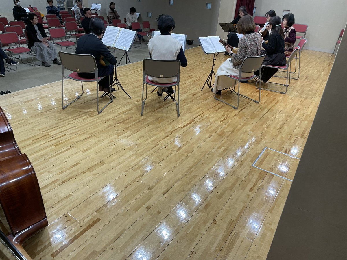 omo_mandolin's tweet photo. 本日、13:00から「大分市野津原支所」にて。
ただいまリハを進めています。
ぜひお気軽にお越しください(*´︶`*)ﾉ https://t.co/NVA3euEiof