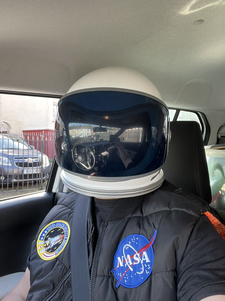 I want to go to space tweet media