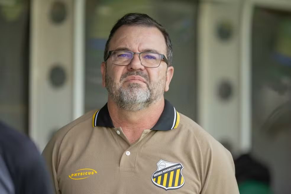 Vão omitir mais um ótimo trabalho do Enderson Moreira? 
Finalista do Paulistão com o Novorizontino

"Técnico BOM... 🎶"
