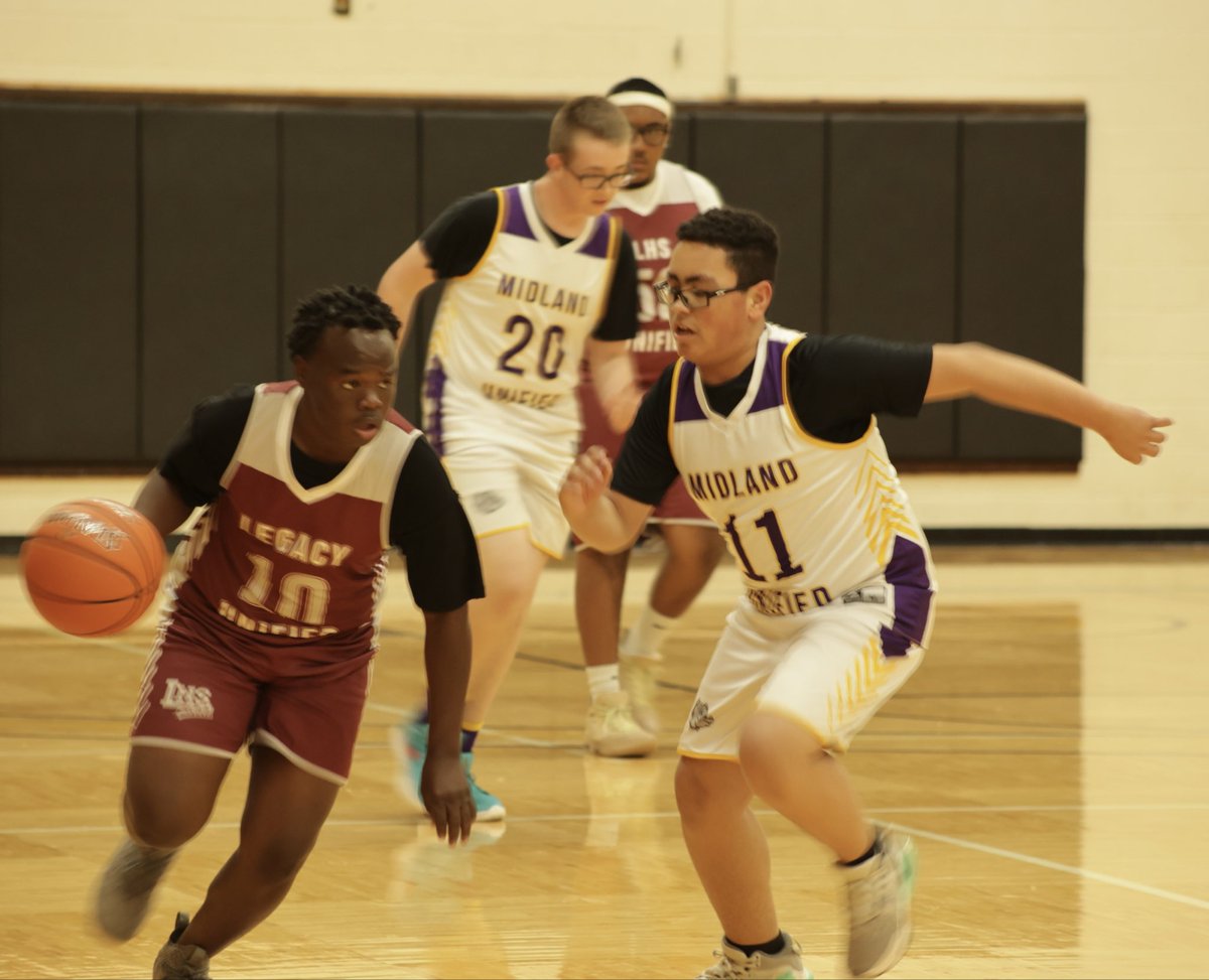 Midland_ISD's tweet image. Our Unified Basketball teams gave us one final Crosstown Showdown for the Championship game of their end-of-season tournament today! We are so grateful for our students, teachers, and volunteers who make this piece of the #StudentExperience possible. 
#ExcellenceInAction