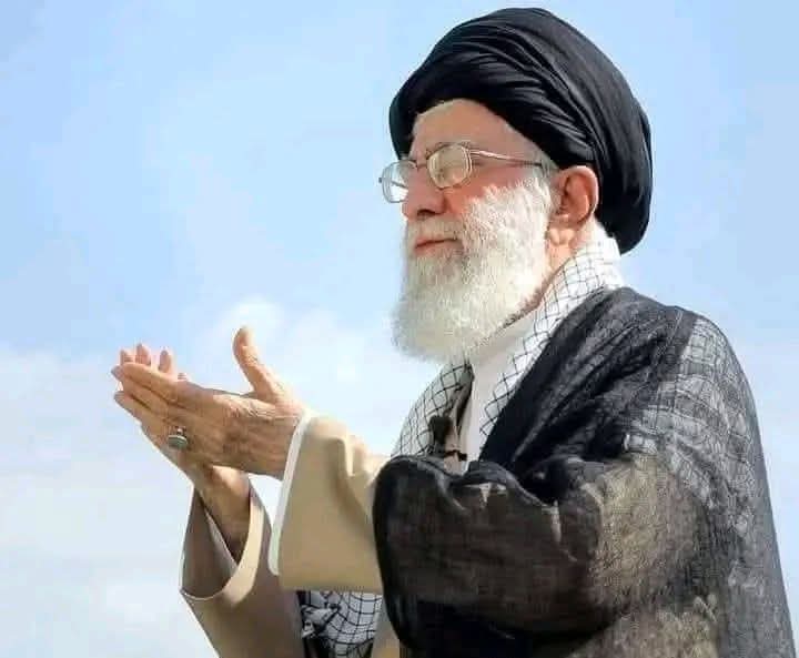 انالله و انا اليه راجعون
Iranian Supreme Leader Ayatollah Syed Ali Khamenei is no more

#Tehran #Iran #Khamenei