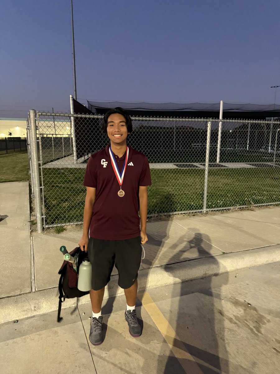 Cy_FairTennis's tweet photo. Varsity had a tournament in Katy on Friday and we took home some medals! So proud of the hard work and dedication these student athletes have! #bfnd https://t.co/KCWx4zmoXJ