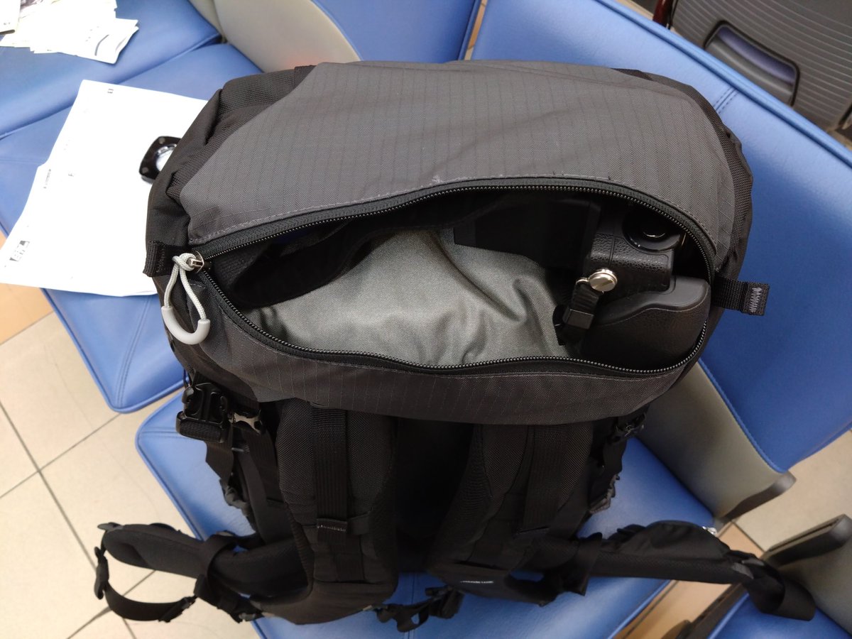 Tanuki_fukunaga's tweet photo. 収納力抜群

thinktankファーストライト46L＋は良いぞ

今ならなんと、定価から2割引の大特価(今日23:59まで

1DX3
EF600/4Ⅱ
S1R
70-200/2.8DGDN
135/1.4
28-45/1.8
TC-2011
これが入っちゃう

#thinktankphoto
#ファーストライト46L＋ https://t.co/dqAjarOyds