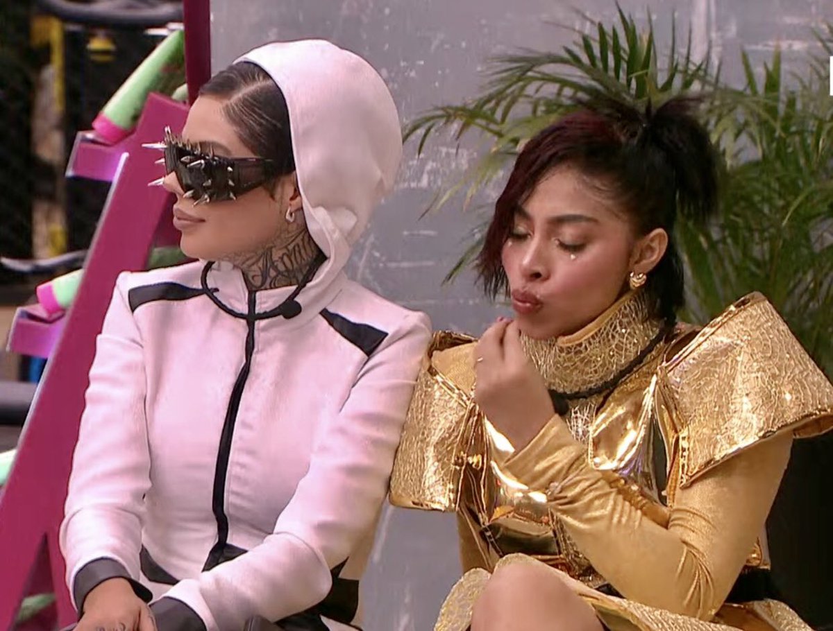 *Una palabra no puede identificar a una persona*

La palabra: 

CLAROOO🗣️        /   /         SALIENDO🗣️
#LaCasaDeLosFamososCol3 #PandillaGateX