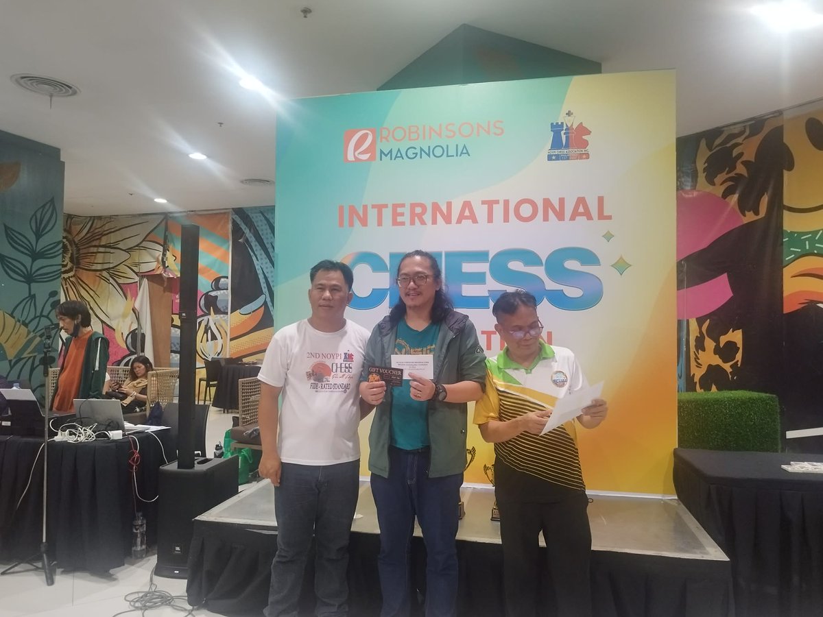 Marvin_Bronoso's tweet photo. Bronze Medalist - FIDE INTERNATIONAL CHESS TOURNAMENT - ROBINSON MAGNOLIA

#mbronoso #marvinbronoso #bronosochss #InternationalFideOpen #MagnoliaRobinsonChess https://t.co/U2CNiAqu0c