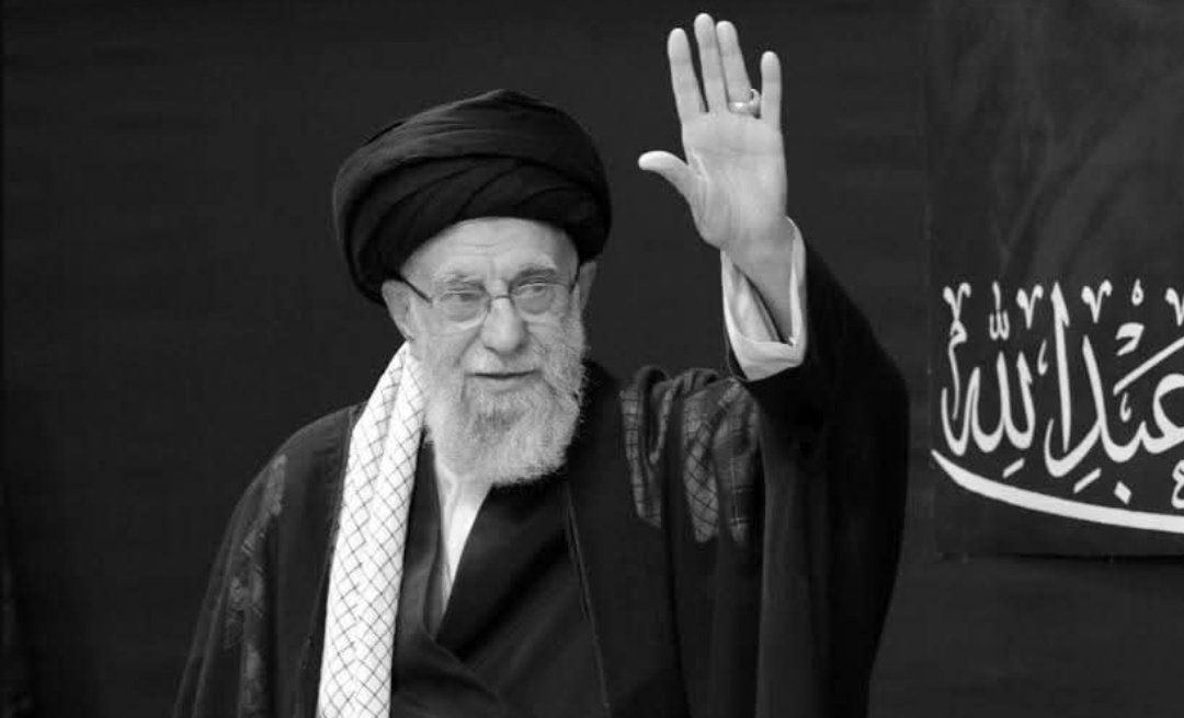 BabaXheikhoo's tweet photo. *إِنَّا لِلّهِ وَإِنَّـا إِلَيْهِ رَاجِعونَ*
اسرائیل میزائل حملے میں ایرانی سپریم لیڈر خامنہ ای شہید ہوگئے، ایران کی تصدیق https://t.co/CAVUwHjBqb