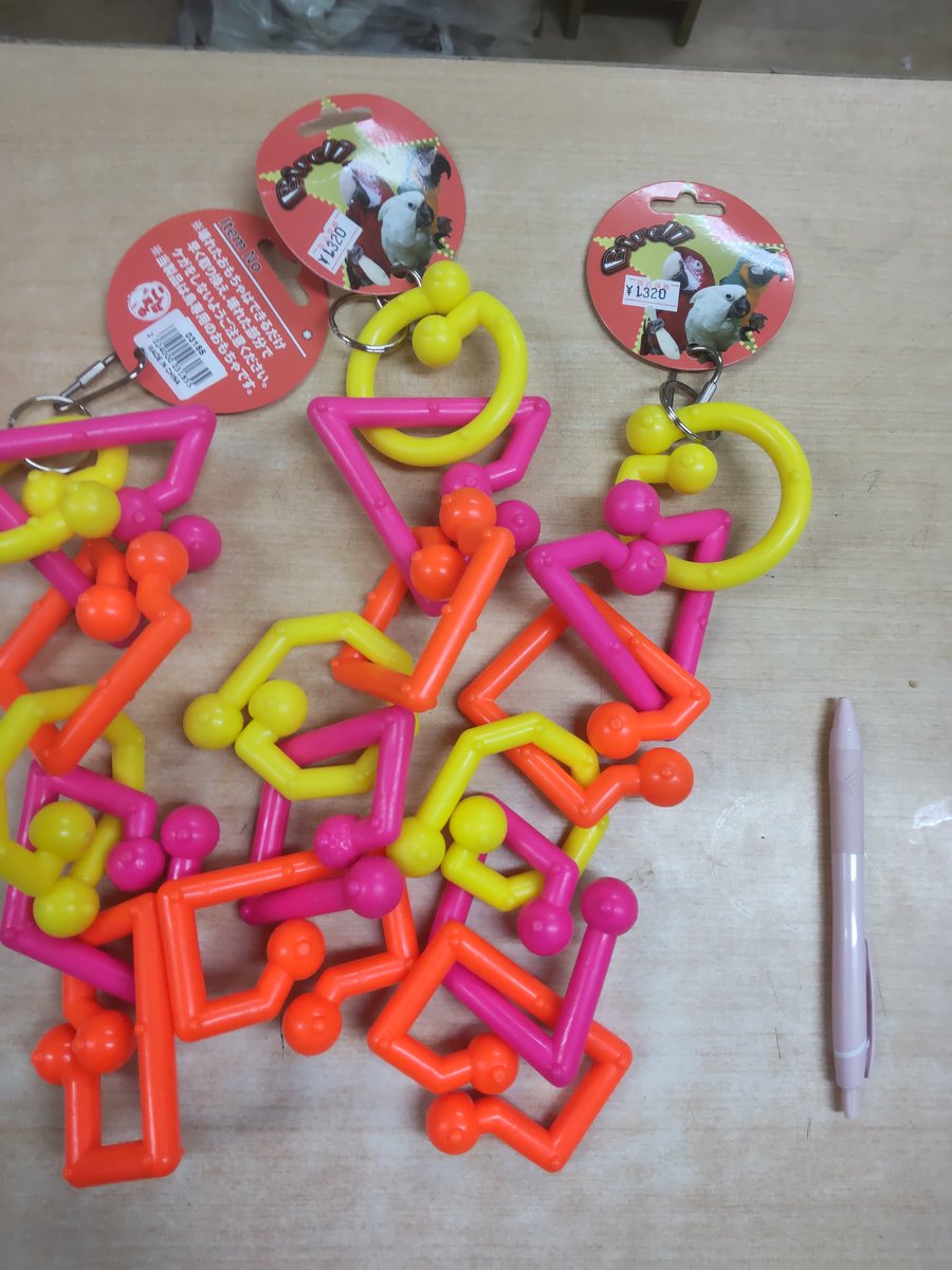 compamal_ike's tweet photo. シンプルな大型おもちゃ入荷しました
NO.Birdi 03185
知る人ぞ知る 昔なつかし  あのおもちゃそっくりです。

#バーディ
#Birdi https://t.co/fGui1yJB49