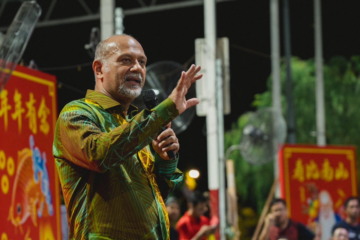 GobindSinghDeo's tweet photo. A joyful Chinese New Year celebration with the DUN Bandar Utama community at Kampung Chempaka alongside YB Jamaliah Jamaluddin.๐งง
#P106
#MalaysiaMADANI
#CNY2026 https://t.co/oVurNxXM1f
