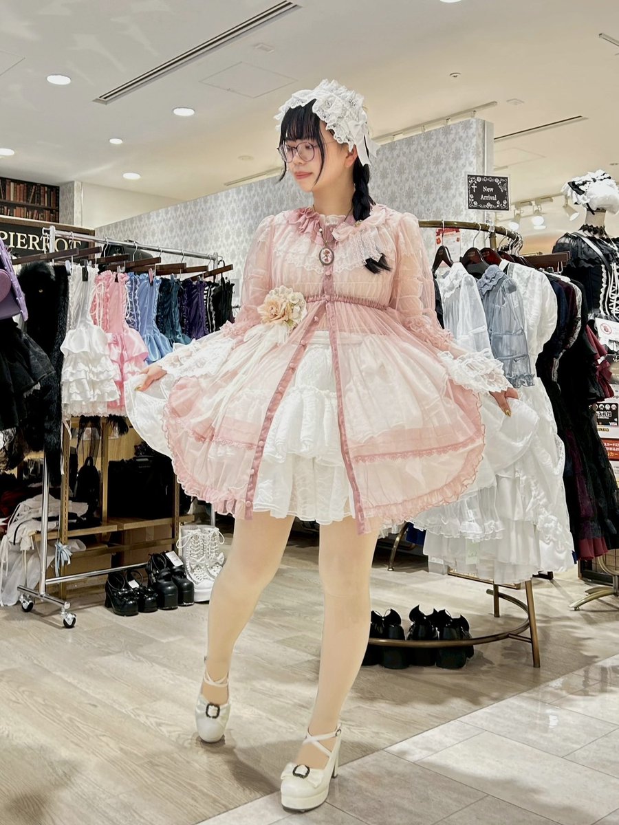 🎀新宿店オープン🎀 10:30-20:00 ‼️本日から開催‼️ 🌸📖新宿店学生