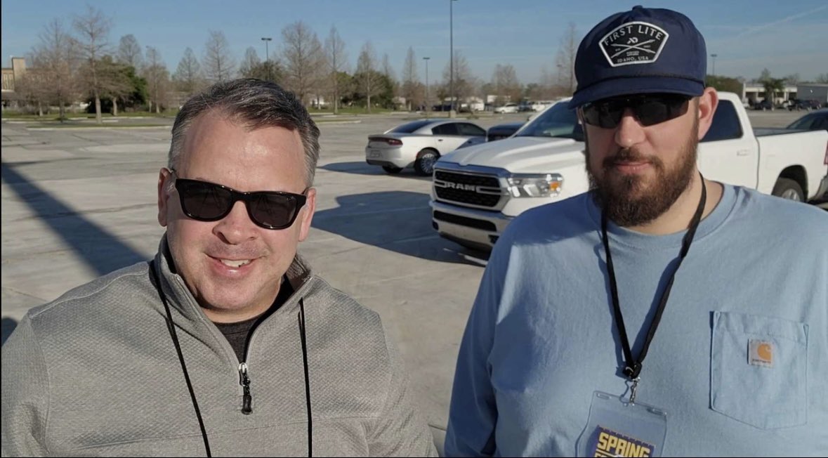 Lester Earl tweet media