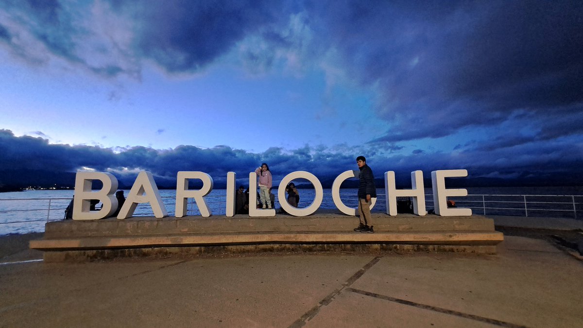 Primera vez que salgo de Chile. Cruzando la cordillera en auto sentimos que habíamos pasado a un Chile de un universo alternativo, todo era igual, pero se sentía distinto 🤣
Es muy lindo sí.