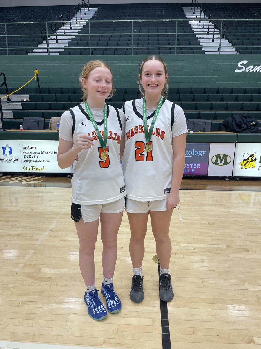 beccamoorecw's tweet image. District champs!! What a moment for Ella as her Dad @CoacNMoore gets to put her district champ medal around her neck! #priceless #diatrictchamp