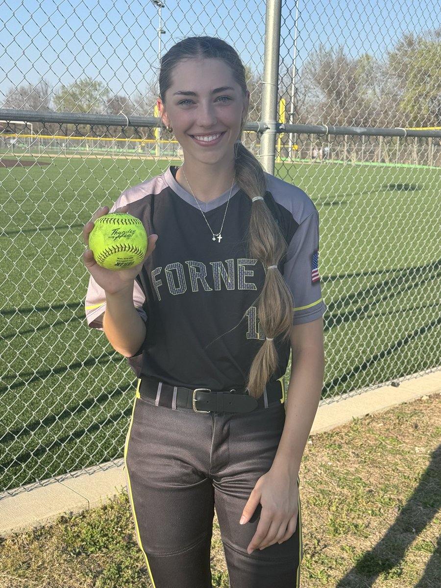 ForneySoftball tweet media