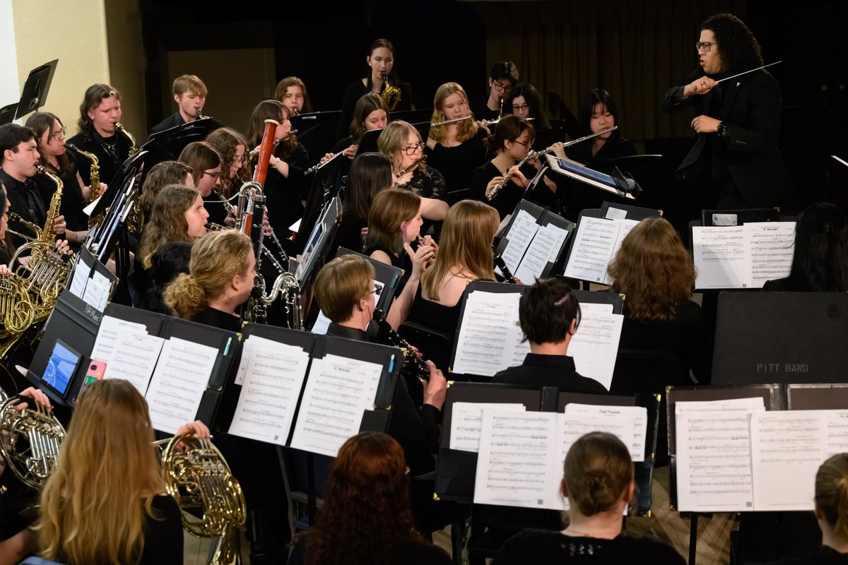 Harry Bloomberg tweet media