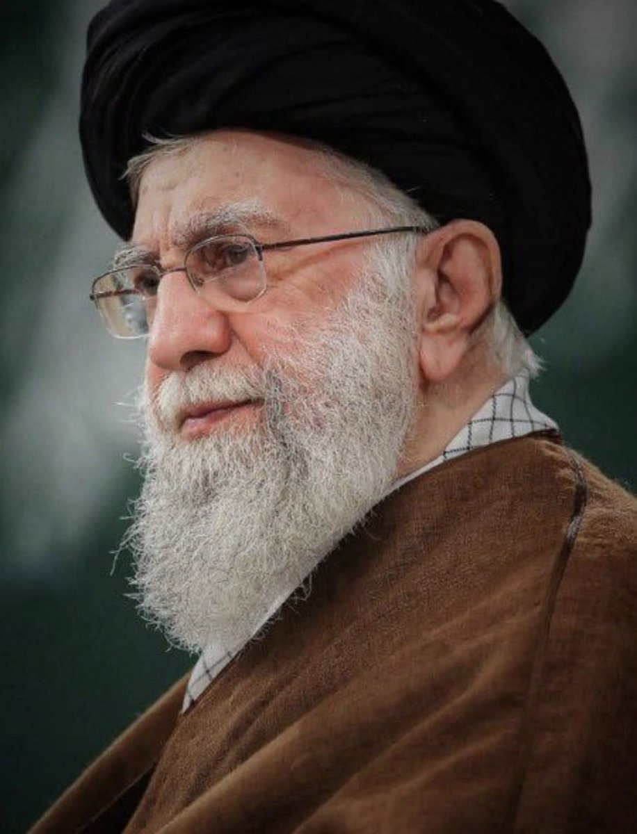 HossamShabat's tweet photo. استشهاد قائد الثورة الإسلامية في إيران، الإمام السيد علي الخامنئي.

أنت أهلٌ للشهادة، ولأن تُنهي رحلتك على هذه الأرض نائلًا مرتبة الشهيد في مواجهة فراعنة هذا الزمان. https://t.co/wUHOpqpbgH