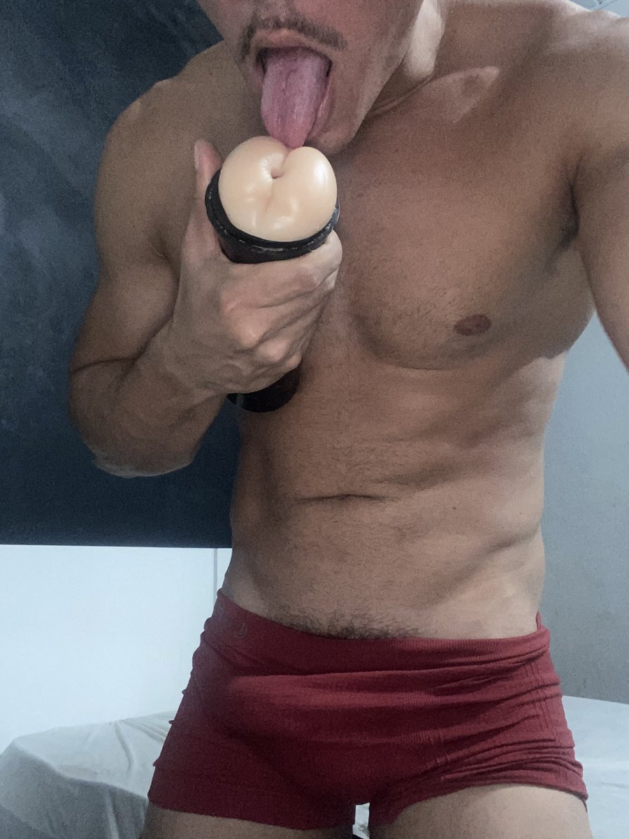 Maycon Leon tweet media