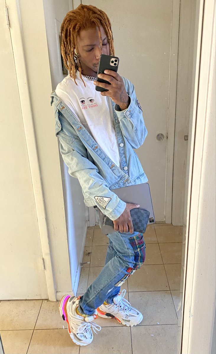 FrontoYung's tweet photo. 🌤️ #pyt #blackteen https://t.co/6HcPqoYxP3
