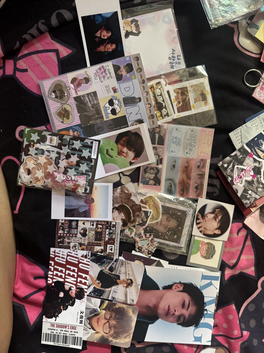 strawyvri's tweet photo. Thank you everyone!! every freebies are much appreciated (cannot mention y’all!) see u in april :) #LoveNoteFromDKVernonDino https://t.co/k31rxehxrb