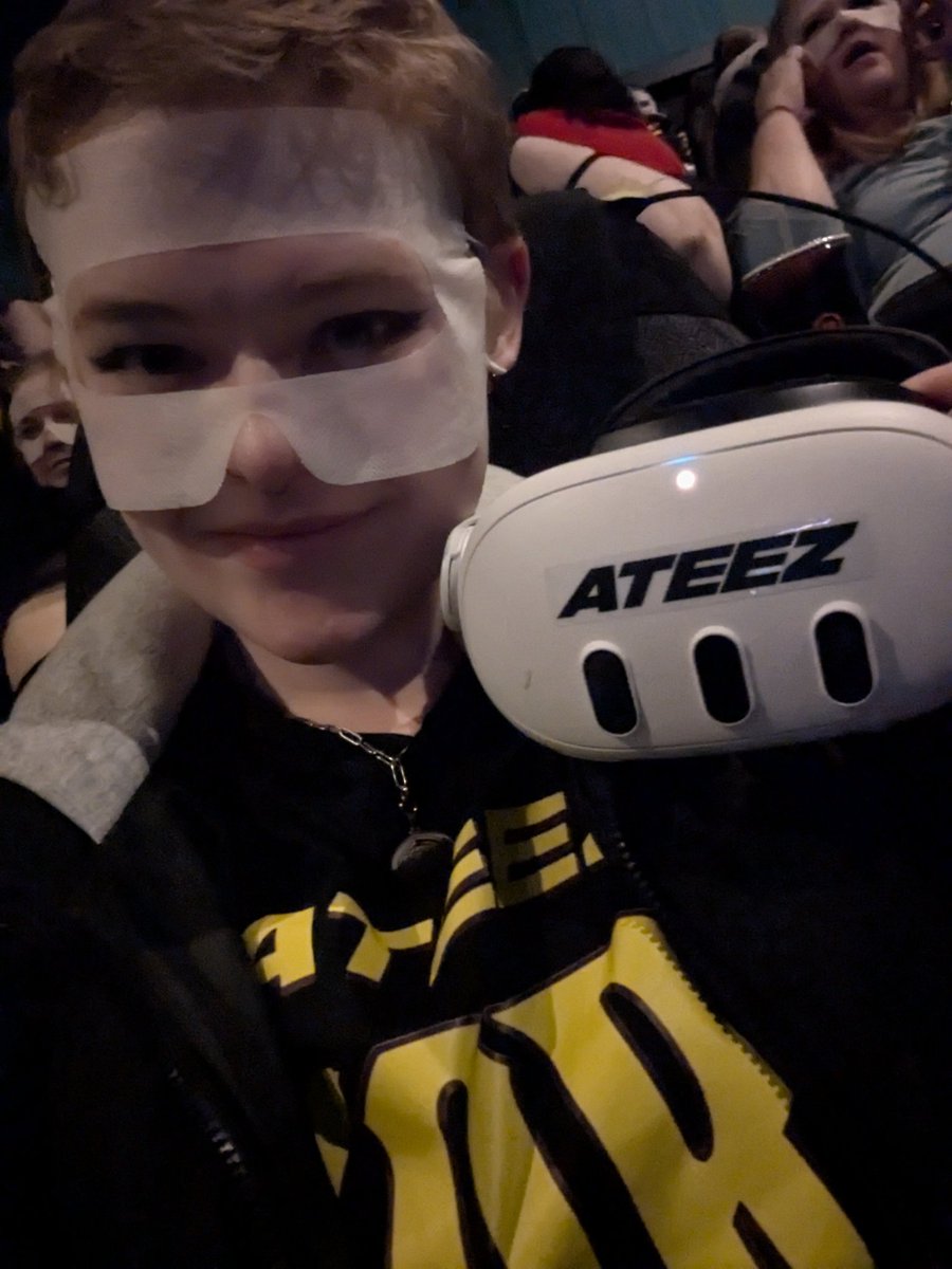 Munday.Addams tweet media