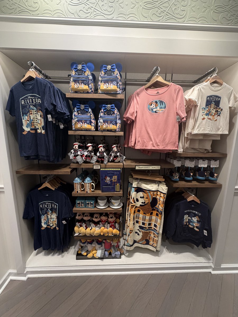 mickeynet028's tweet photo. リビエラTシャツ 36.99ドル
ミニーちゃんキーチェーン 17.99ドル

#MNWDW #WDW #2026Feb 
#WaltDisneyWorld #ディズニーワールド #ウォルトディズニーワールド #リビエラリゾート https://t.co/UUOoMnzLW7