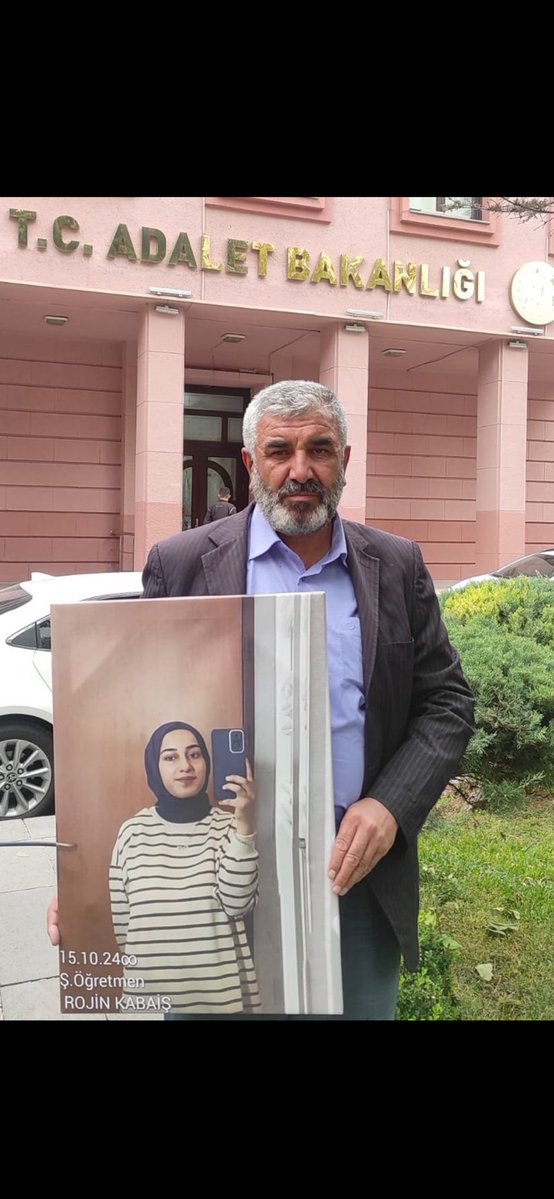 Rojinin tecavüzcü canilerini açıklayın.😡😡😡😡😡😡😡😡😡😡😡