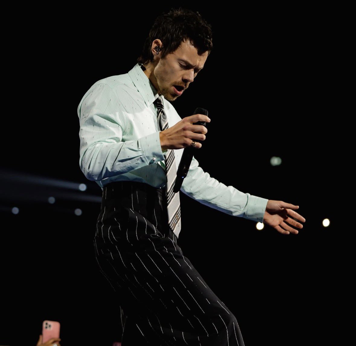 Harry Styles Updates. tweet media