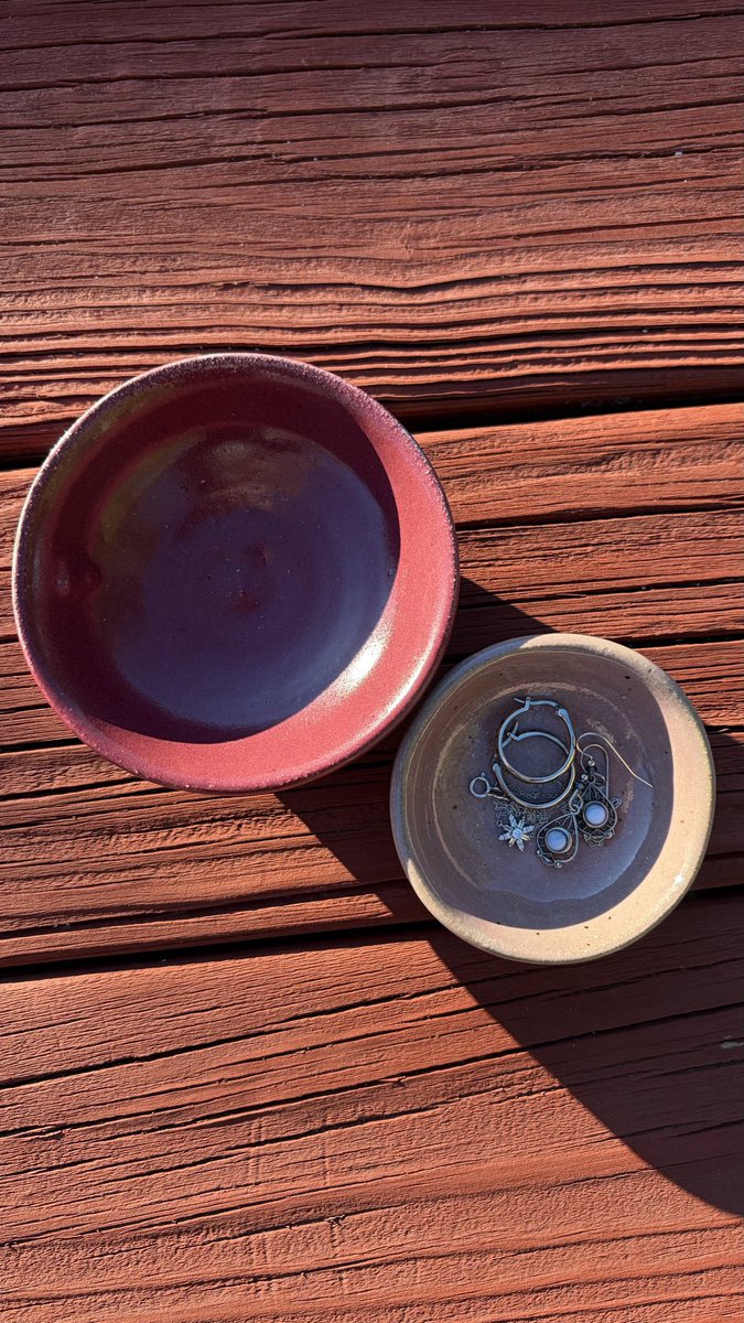 HopeyOneKenobi's tweet photo. pottery is challenging but I love it 🥹 https://t.co/ERJznh8dfs