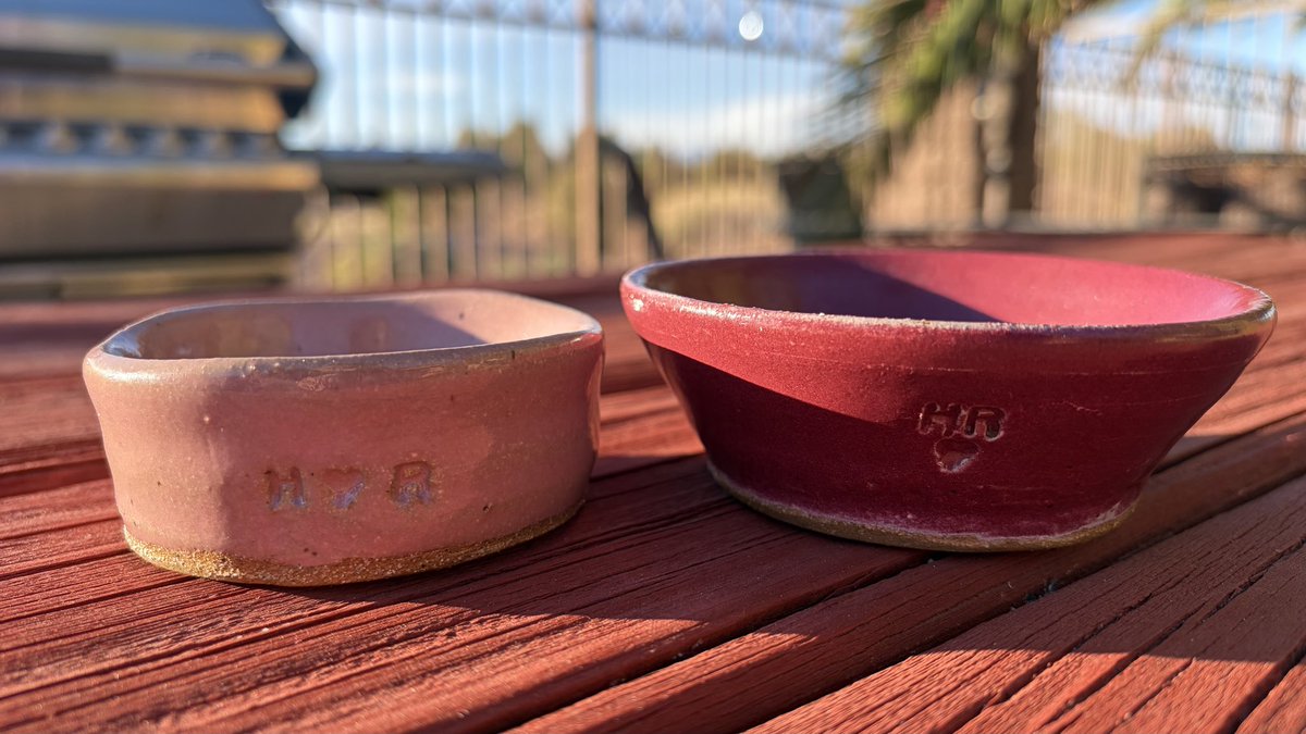 HopeyOneKenobi's tweet photo. pottery is challenging but I love it 🥹 https://t.co/ERJznh8dfs