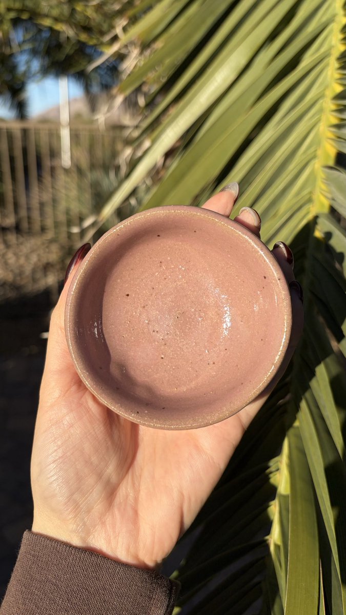 HopeyOneKenobi's tweet photo. pottery is challenging but I love it 🥹 https://t.co/ERJznh8dfs