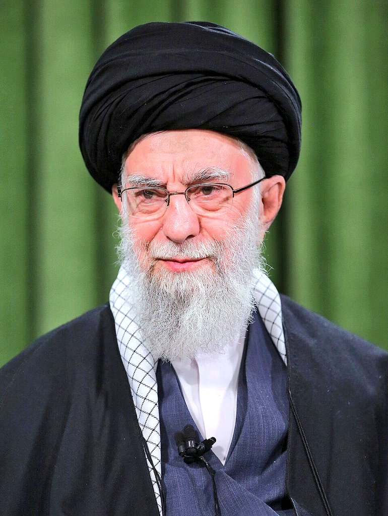 sunil_PMo's tweet photo. ईरान का सुप्रीम लीडर अली खामेनेई मारा गया।

#Tehran #Khamenei #Dubai #Khamenei https://t.co/eWXPsPYHsU