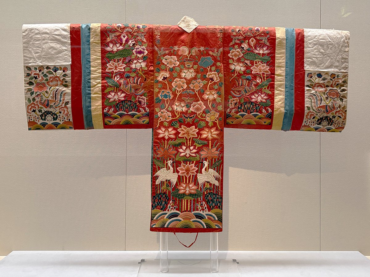 高麗仏画の静謐なまなざし】 本展の見どころのひとつ、五百羅漢図