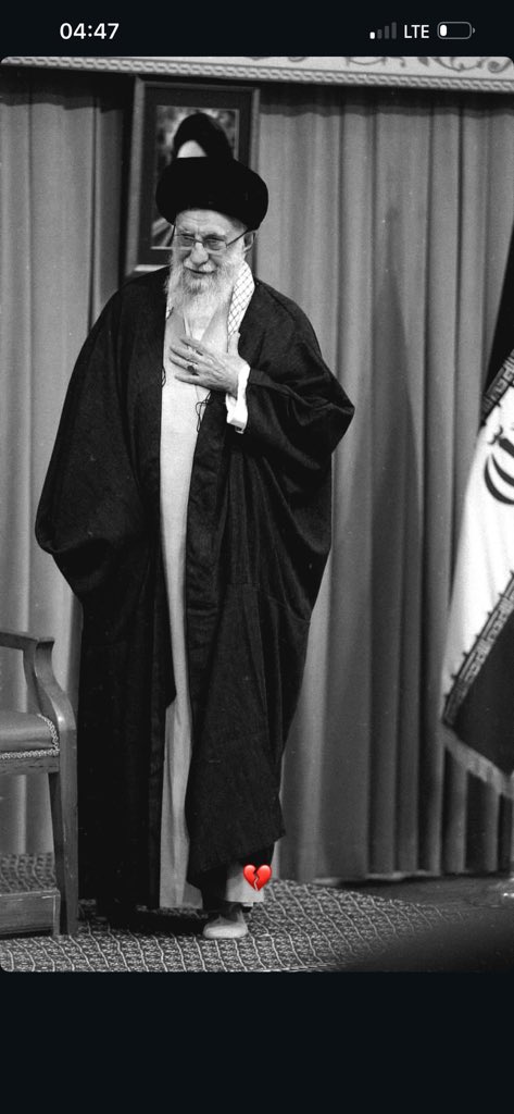 Ylc6Lp's tweet photo. فَمِنْهُمْ مَنْ قَضى نَحْبَهُ وَ مِنْهُمْ مَنْ یَنْتَظِرُ وَ ما بَدَّلُوا تَبْدِیلاً" https://t.co/6d9GfK9lme